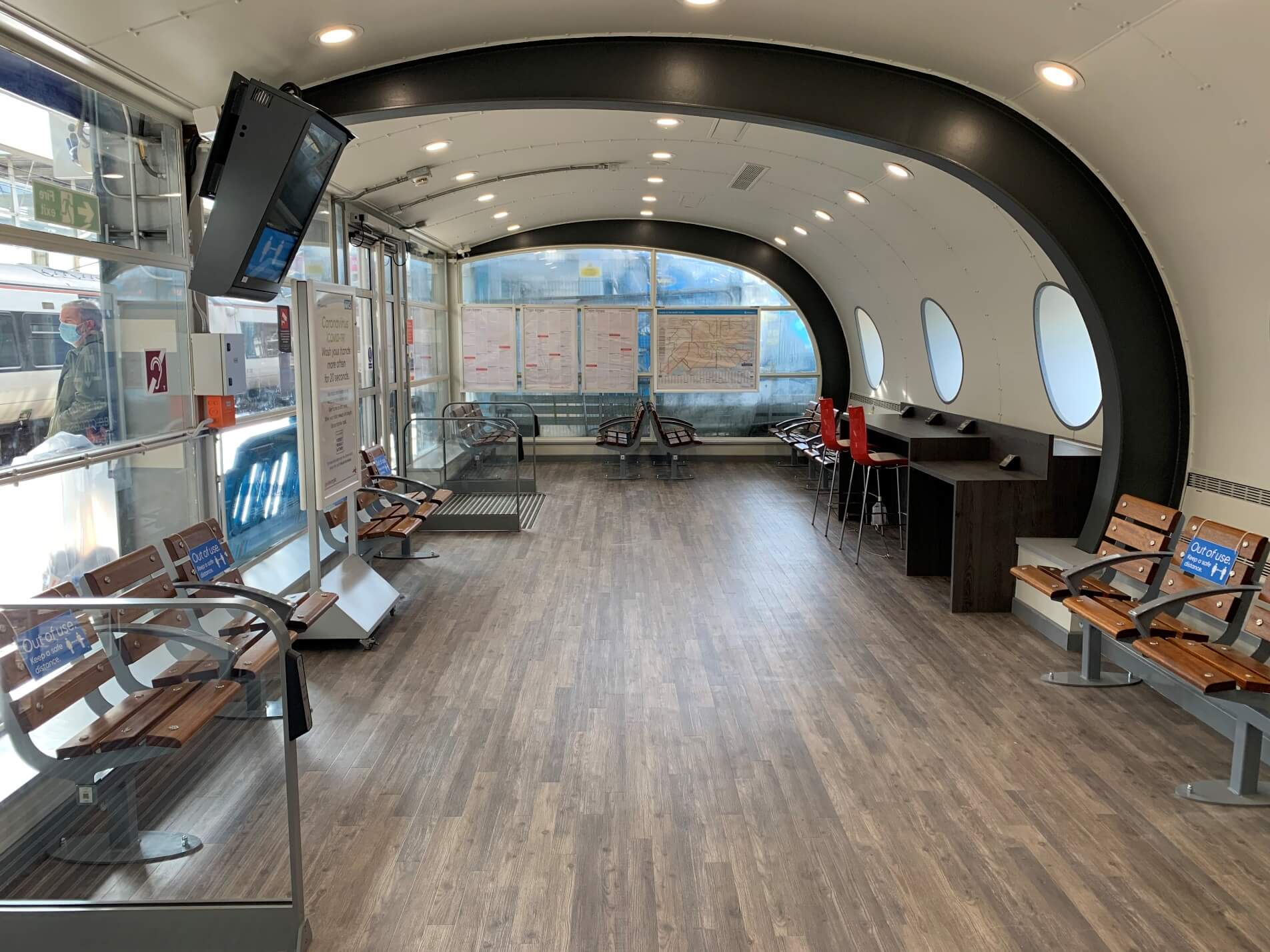 Projects: Tottenham Hale Station Internal Refurbishment of Station Waiting Room - TPSS